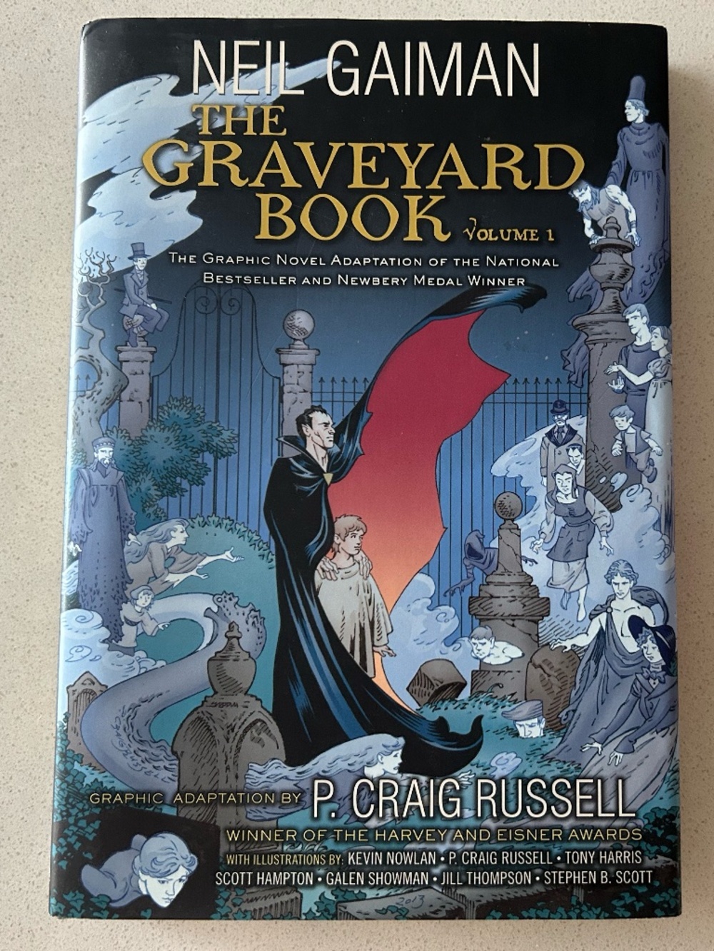 The Graveyard Book, Vol. 1: Graphic Novel
